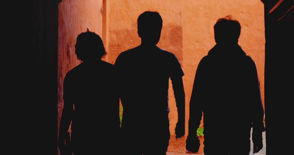 Jóvenes en sombras