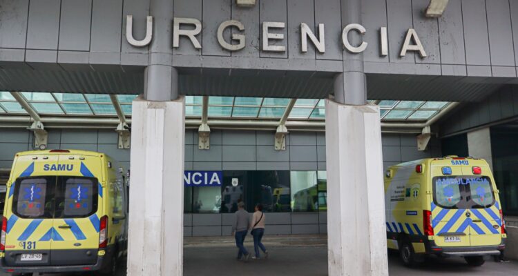 "La intoxicaron": familia pide celeridad en investigación por muerte de niña en Hospital de Concepción