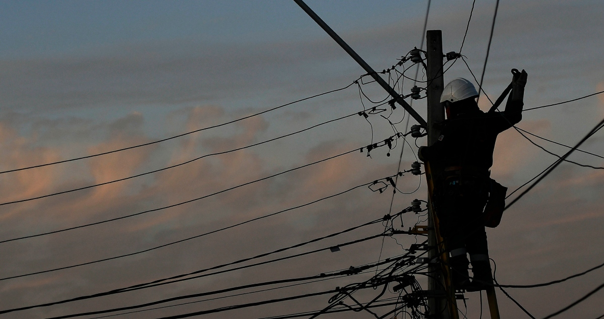 Vecinos en Laguna Verde sin luz