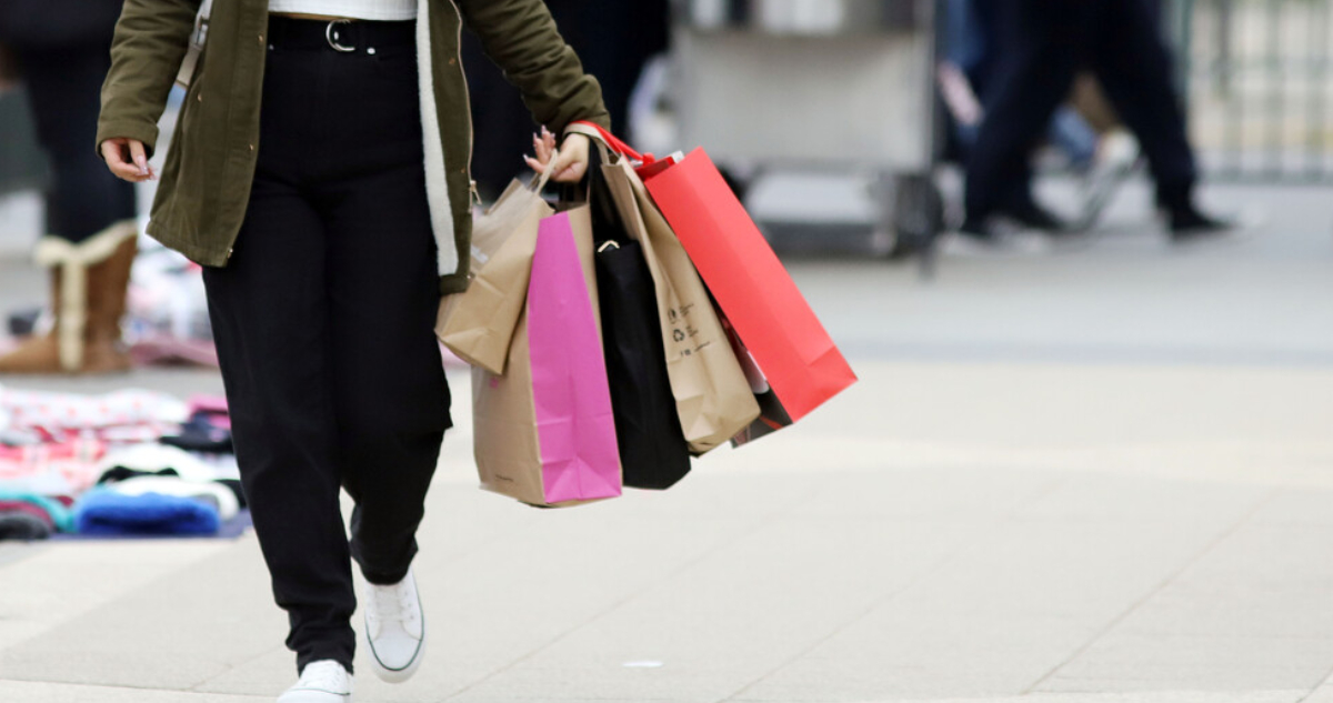 Ventas del comercio marcan resultados dispares en regiones ante moderación del consumo