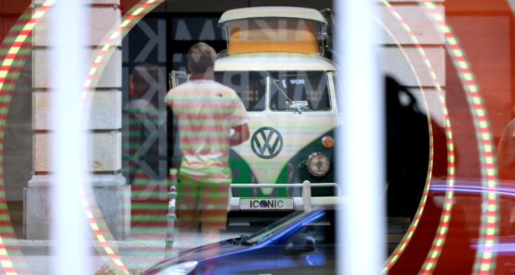 Los cierres y 100 mil despidos que planea Volkswagen: Gobierno alemán confía que empresa hará lo mejor