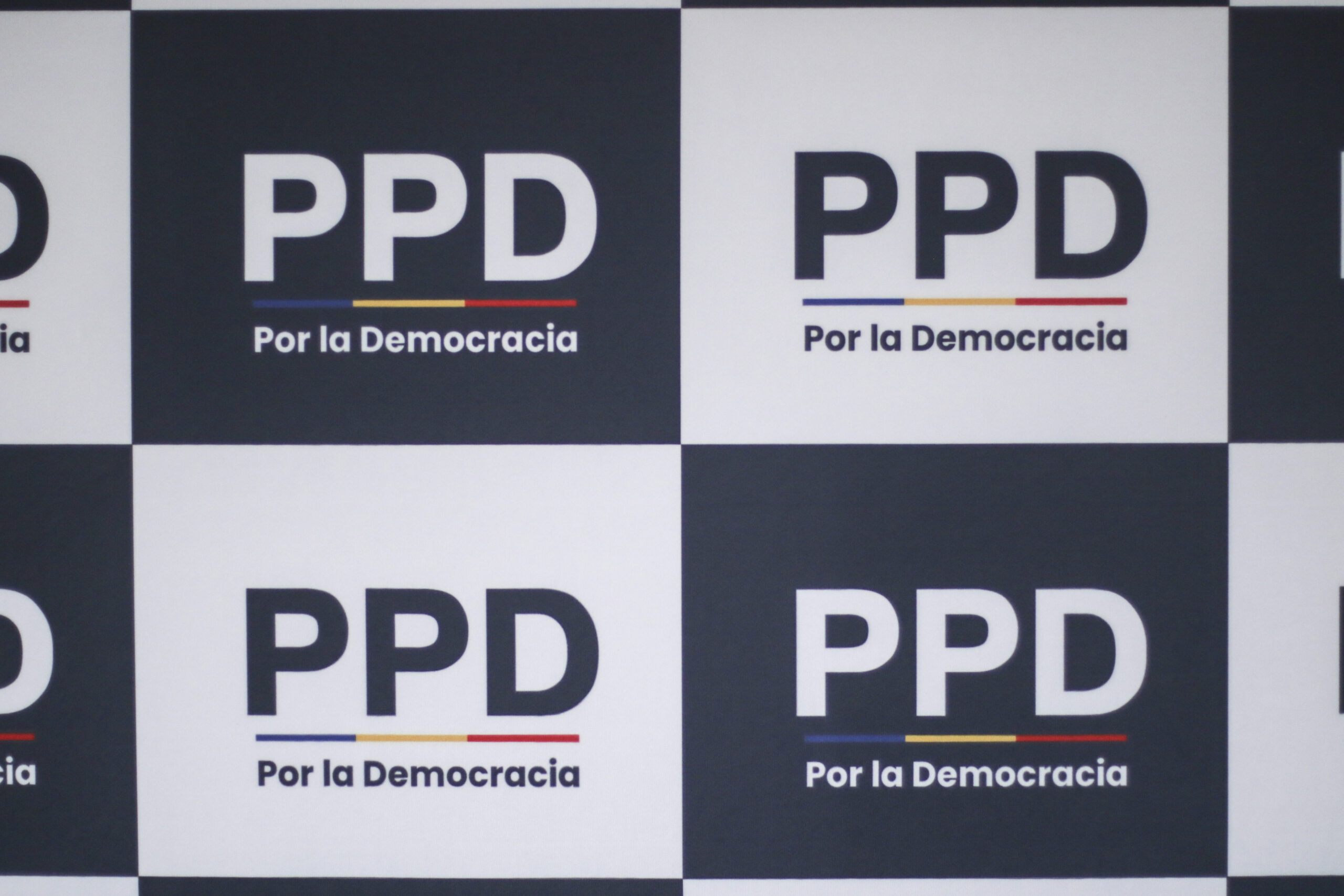 Crisis en el PPD: vicepresidentes renuncian al partido tras derrota interna y crean nuevo movimiento