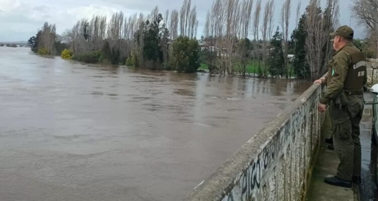 https://media.biobiochile.cl/wp-content/uploads/2026/08/alerta-roja-rio-itata-nuble-750x400.jpeg