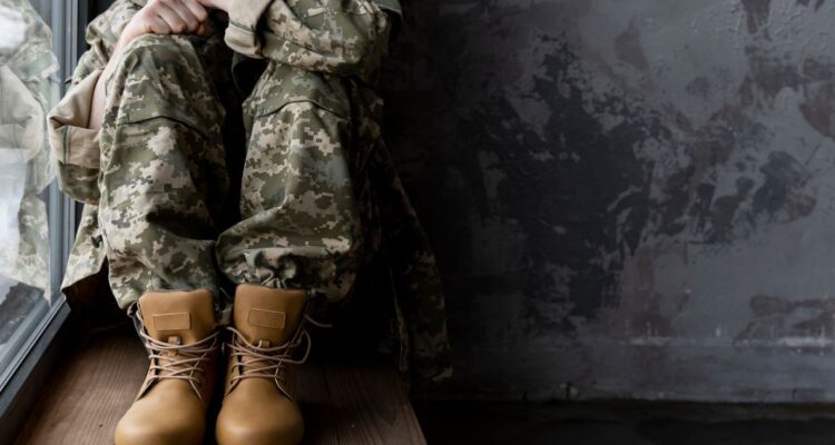 “Como un trozo de carne”: Denuncian violaciones masivas en prestigiosa academia militar de Inglaterra