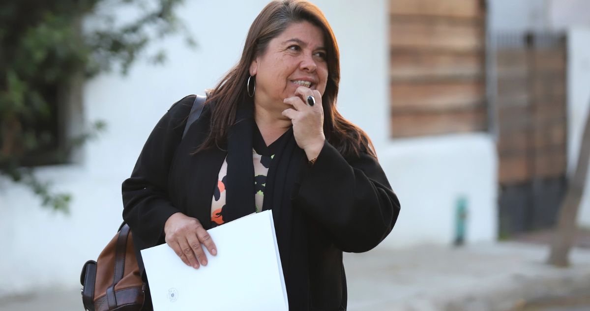Pago de hasta $3.900.000: denuncian contratación de exdiputada Claudia Mix en municipio de Calle Larga