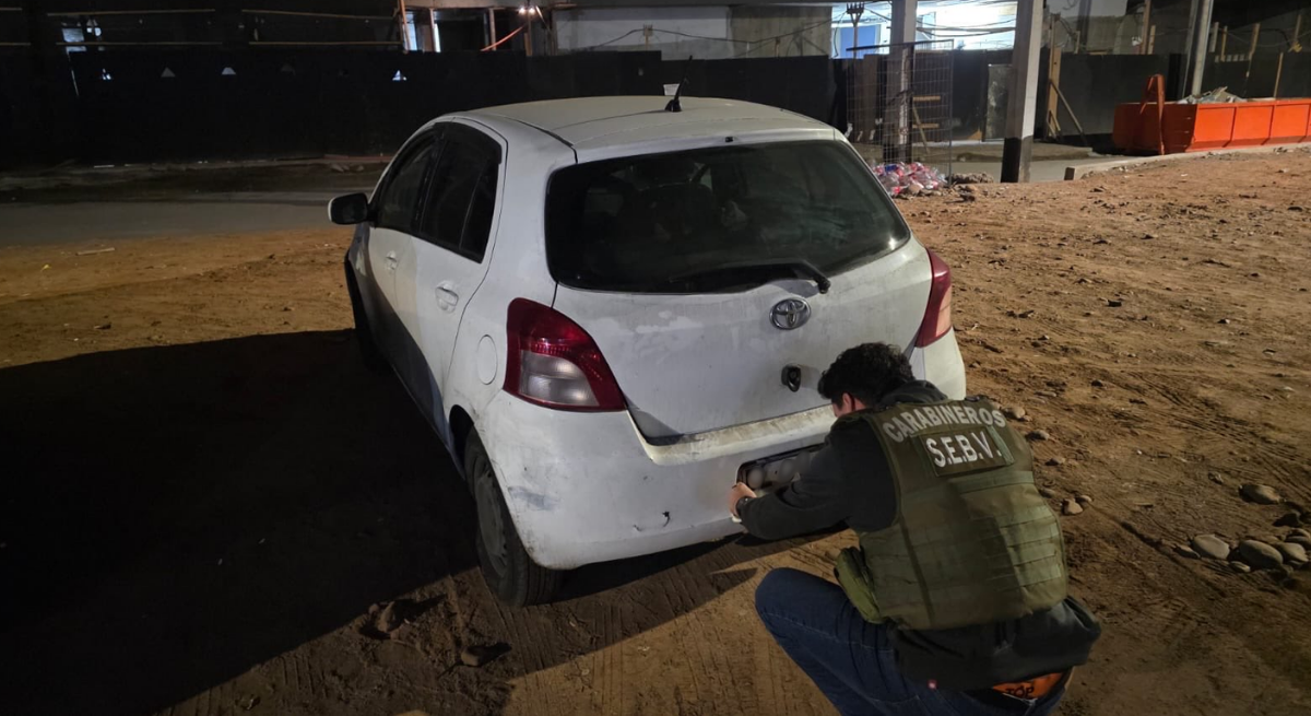 Condenan a red que robaba vehículos en la región Metropolitana y los cambiaba por droga en Arica
