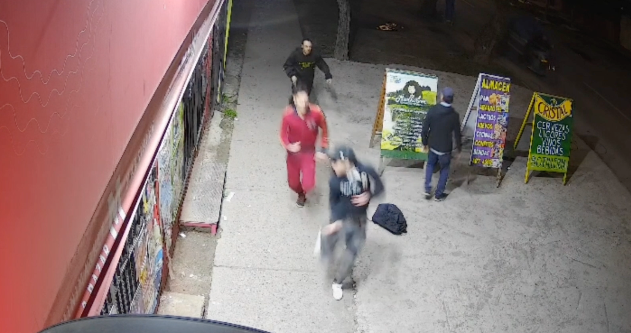 Tres detenidos por ataque a adolescente en Pudahuel: lo apuñalaron y también lo agredieron con hacha