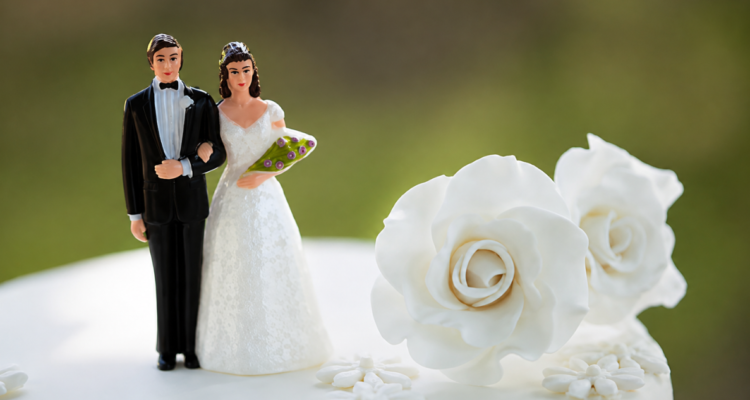 sancionar penalmente la celebración de matrimonios o acuerdos de unión civil con fines migratorios