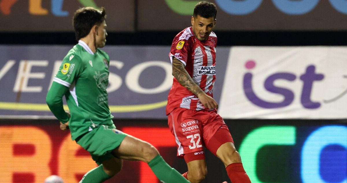 Audax Italiano y Unión La Calera por La Liga de Primera