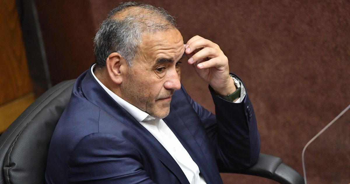"Les incomodo": el mensaje de Fidel Espinoza al renunciar a la bancada de senadores del PS