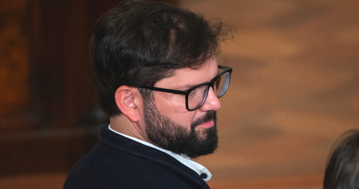 Boric y comitiva chilena asistirá a congreso progresista en Uruguay: liderará lanzamiento de revista