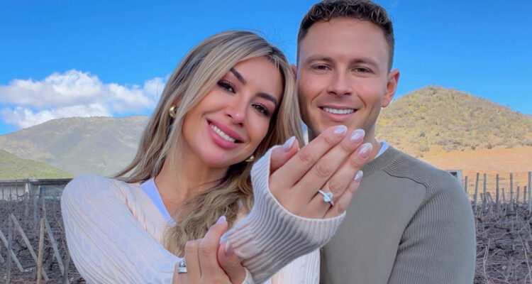 Foto de Camila Andrade y su prometido