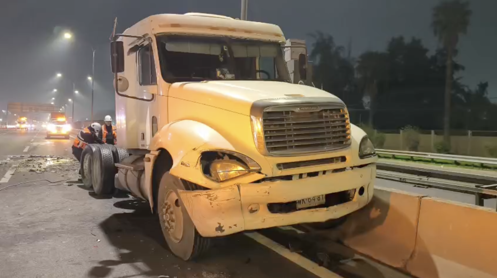 Un muerto deja accidente múltiple que involucró a un camión en la Ruta 5 Norte