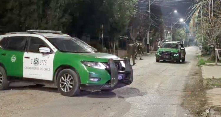 Carabinero en estado de gravedad tras ser atropellado por camión robado en Lo Espejo