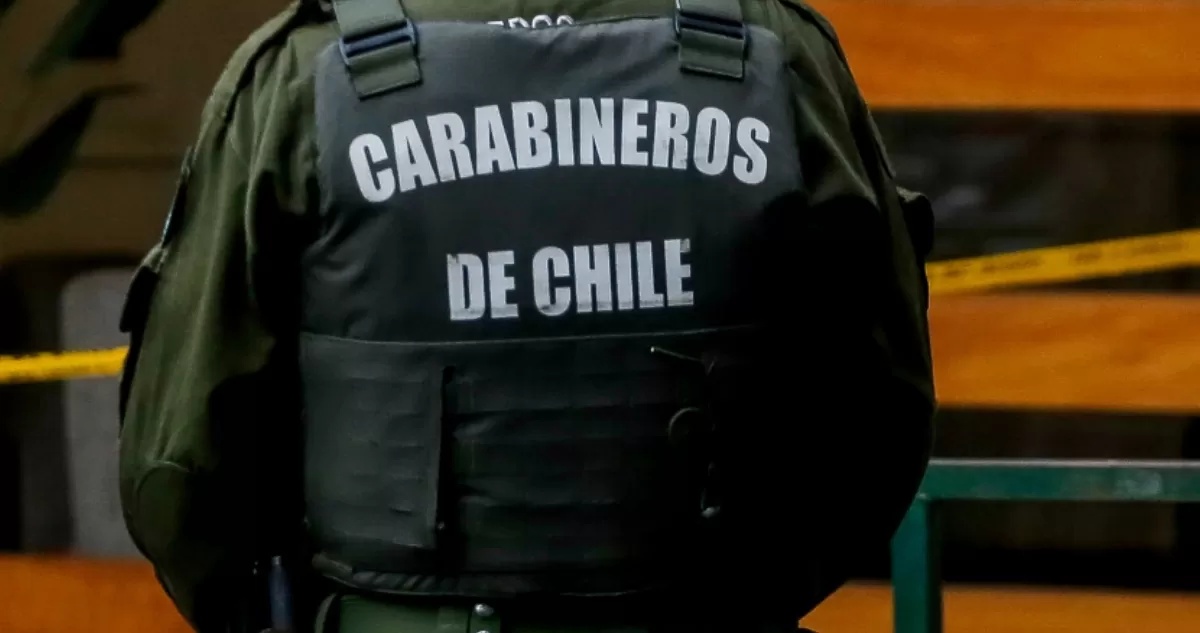 Detienen a 3 carabineros de comisaría de La Granja en investigación por vínculos con el narcotráfico