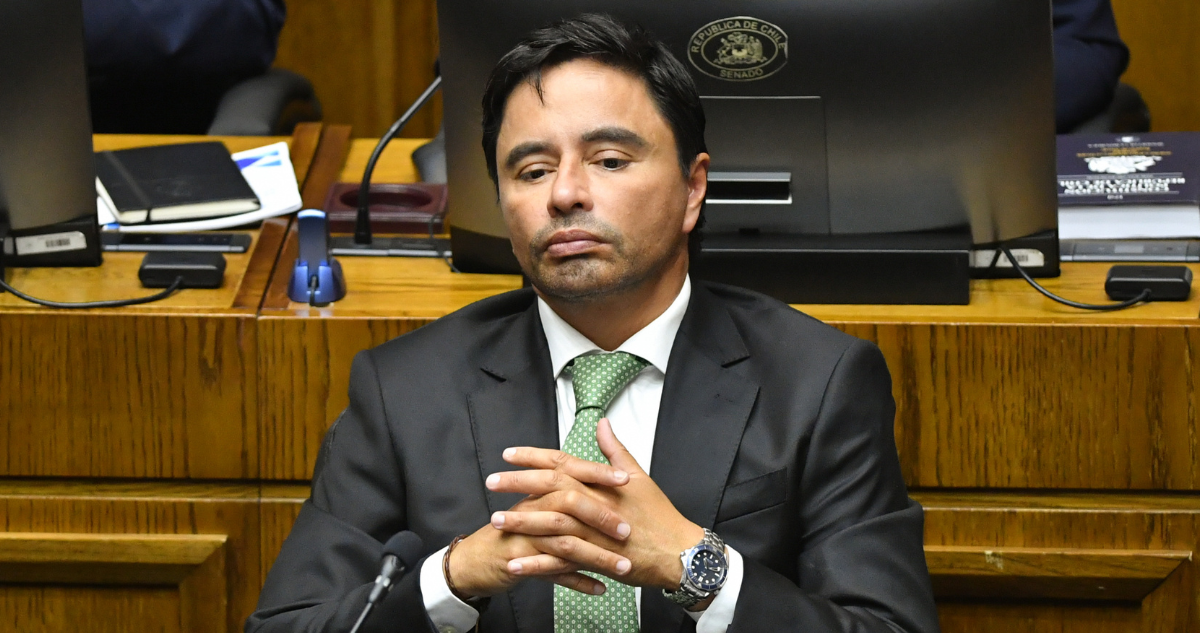 Carter acusa “enfermedad” de Argentina de no respetar tratados e insta a usar “antídoto”: las FF.AA.