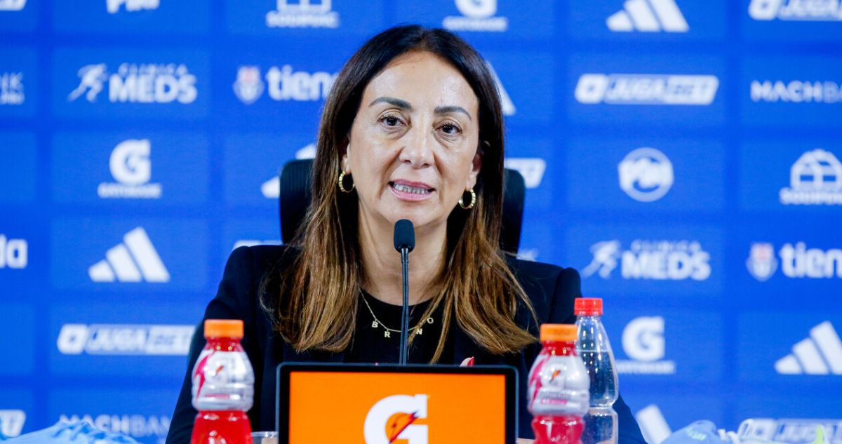 Cecilia Pérez aborda críticas de la Casa de Estudios