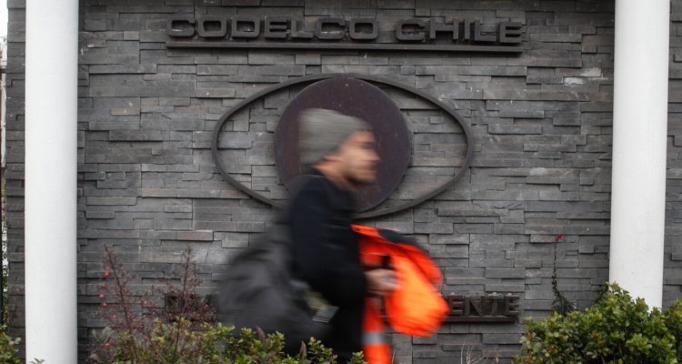 Codelco suspende Andes Norte por riesgo sísmico y sindicatos piden claridad por 3 mil trabajadores