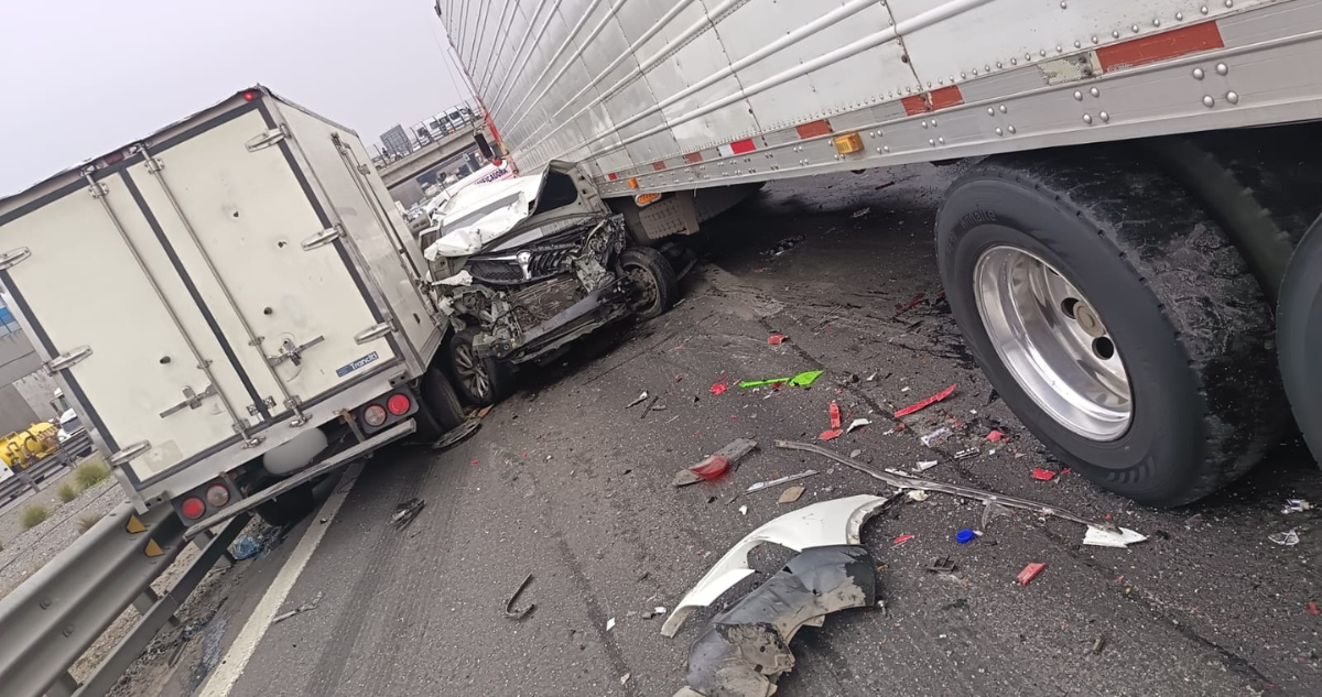 Colisión múltiple en Vespucio Sur deja personas lesiones y atrapadas en Maipú