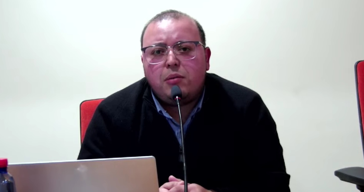 Concejal formalizado por uso de revisión técnica falso