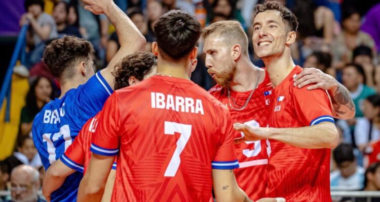 Chile dio batalla ante Brasil en Copa Sudamericana de Voleibol.