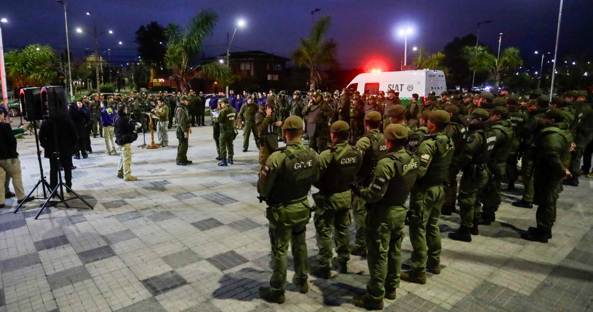 Gobierno propone regla de 6,4 metros para uso de la fuerza y fija nuevas RUF para policías