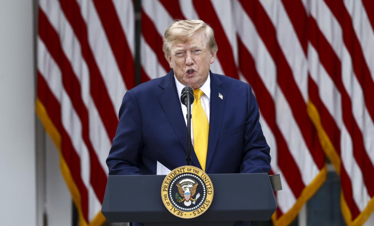 Trump afirma que EEUU retiró "todas las minas" de Ormuz y amenaza con atacar a Irán si las reinstala