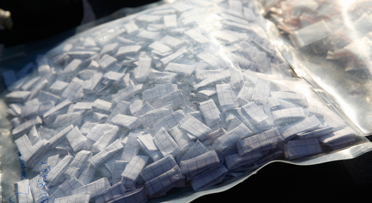 PDI recupera camioneta robada, incauta 38 mil dosis de droga y detiene a dos personas en Peñaflor