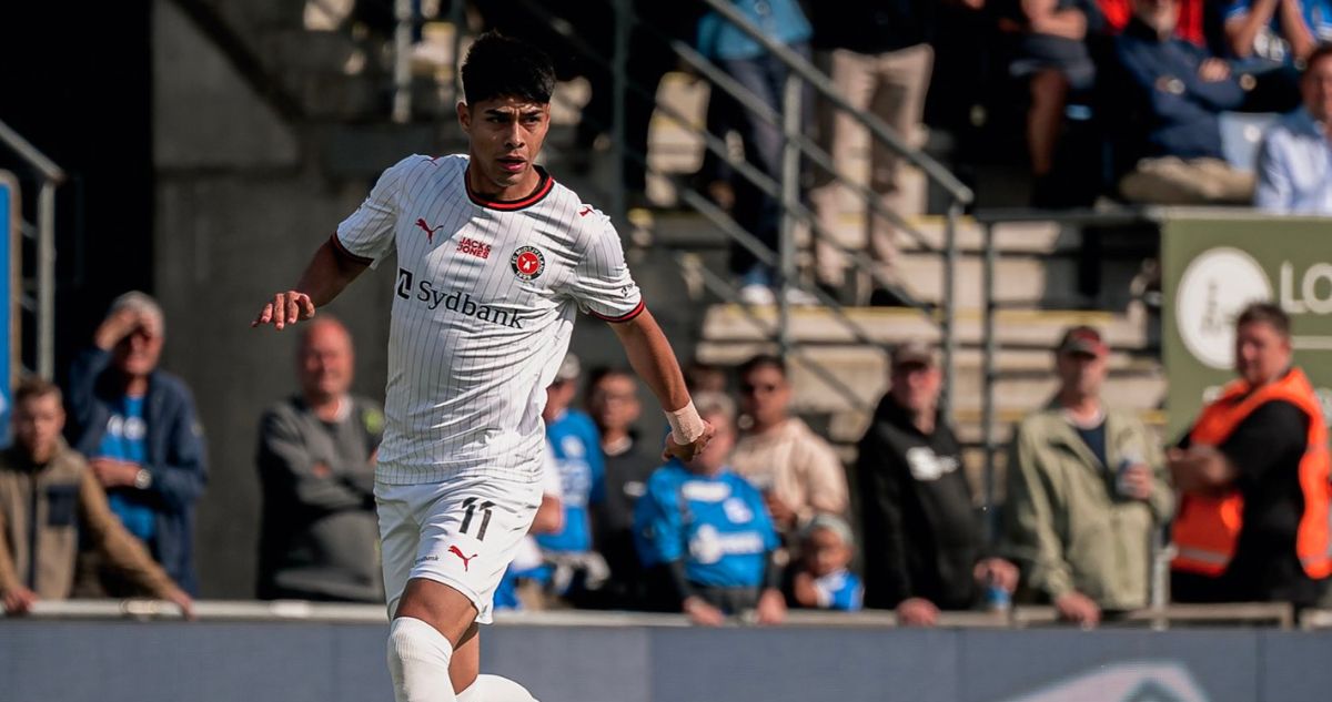 Darío Osorio estaría con un pie fuera del Midtjylland.