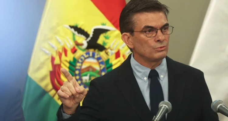 Presidente de Bolivia reduce ministerios a 12 y quita Turismo y Planificación