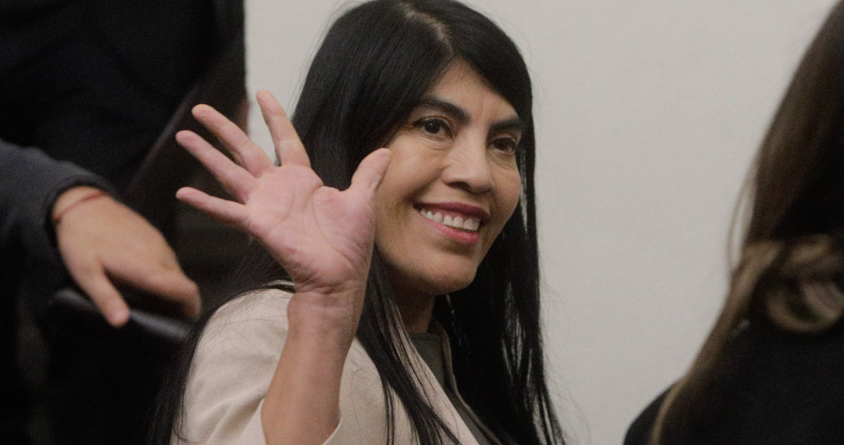 El futuro que la ministra Lincolao proyecta para profesores y humanistas: vender IA y atender clientes