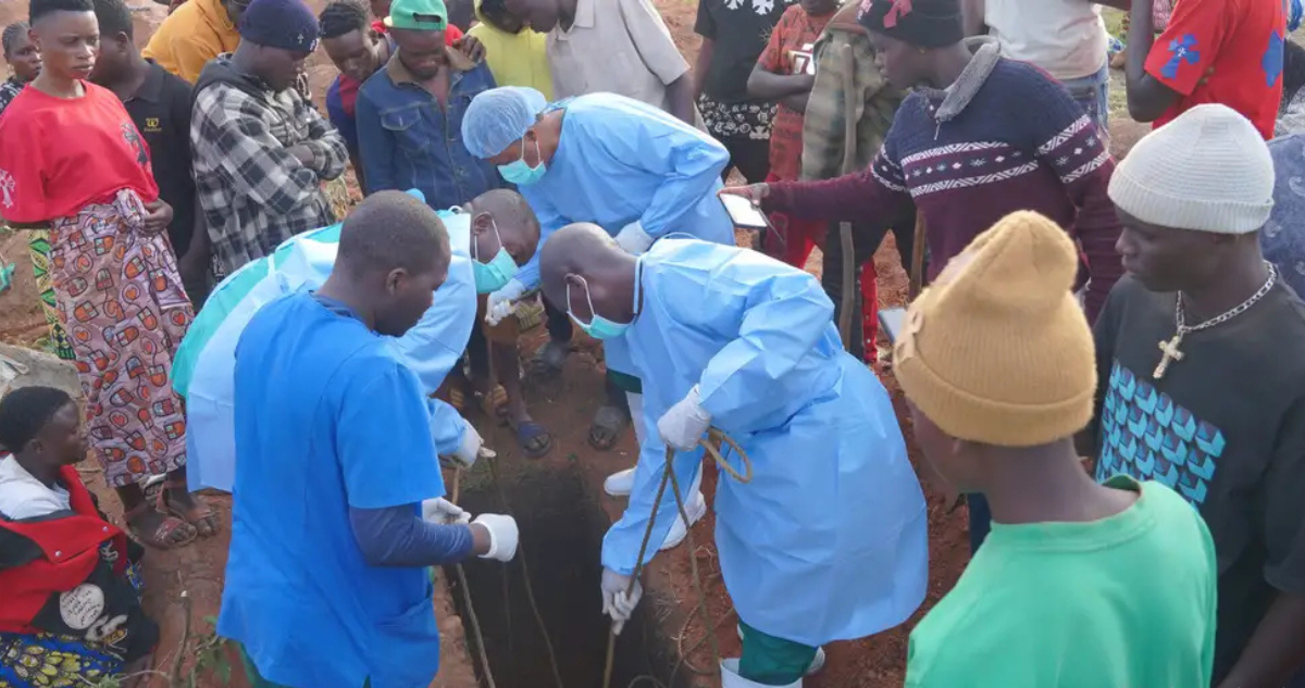 Epidemia de ébola avanza "de forma exponencial" en el Congo: van 2.500 muertos y no hay control