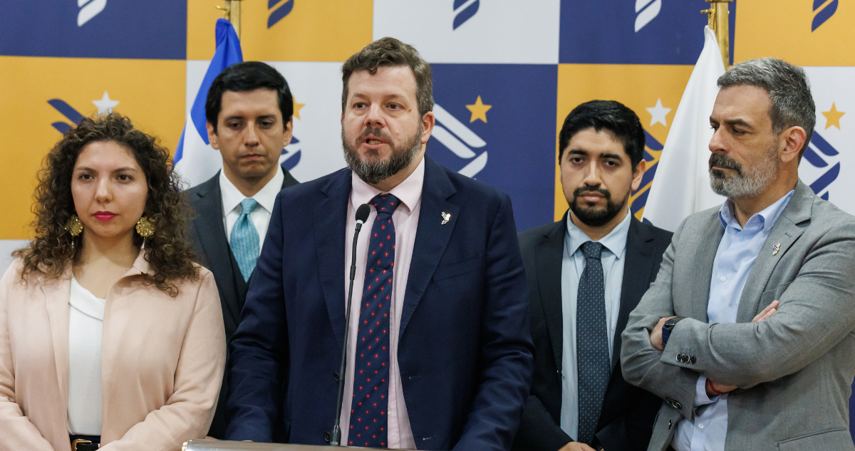 “Escudo Constitucional”: el plan libertario para subir quórums que dificultaría a la reforma de Kast