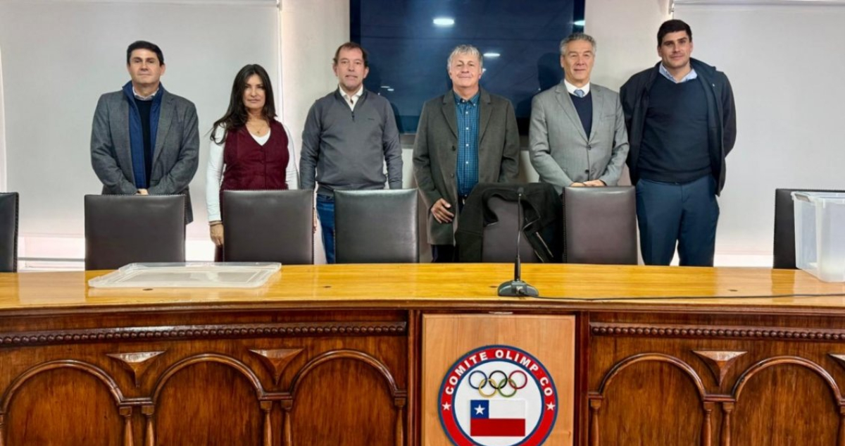 Federación de Tenis foto por asamblea