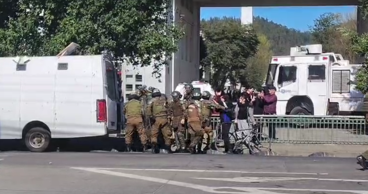 UdeC recaba antecedentes por ingreso policial al campus tras marcha: asegura que no fue autorizado