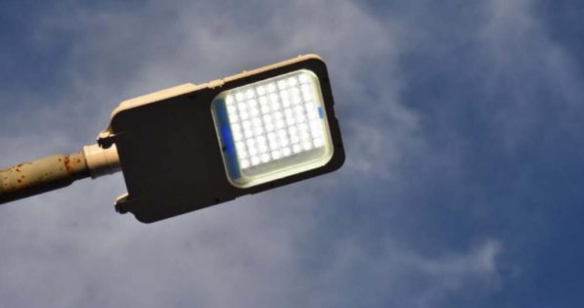 Proyecto para renovar 5 mil luminarias en Valparaíso retrocede en su tramitación y sigue sin fecha