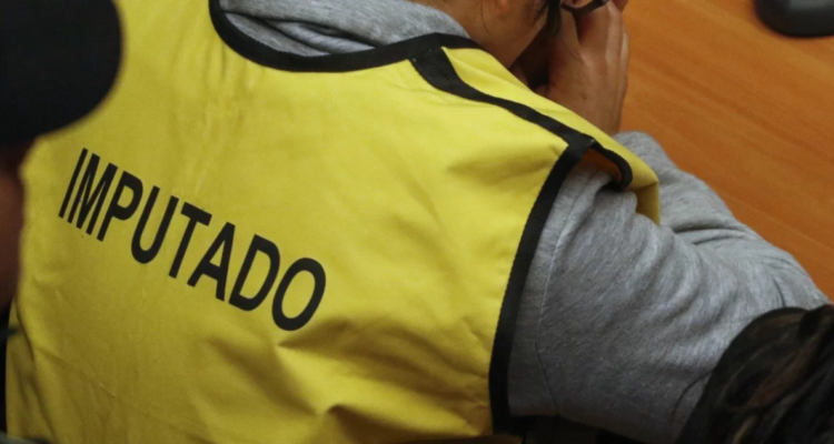 Hombre arriesga 25 años por apuñalar a su expareja en Coronel: ya había sido condenado por lo mismo