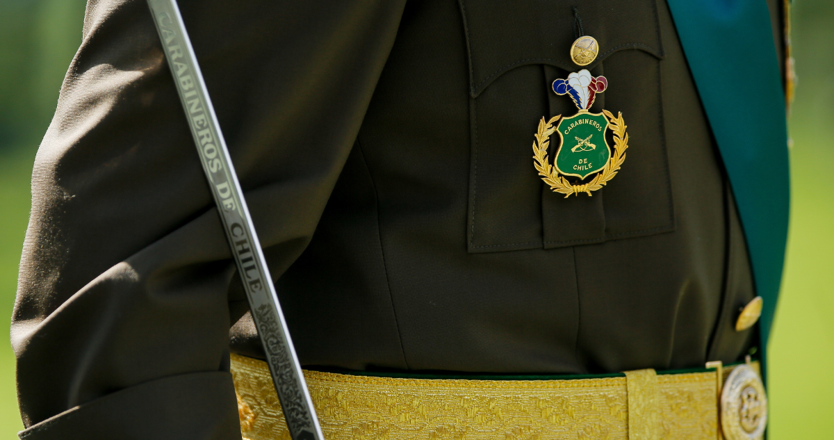 Gobierno baja a 17 años edad mínima para postular a Carabineros y abre debate por término de 4to Medio
