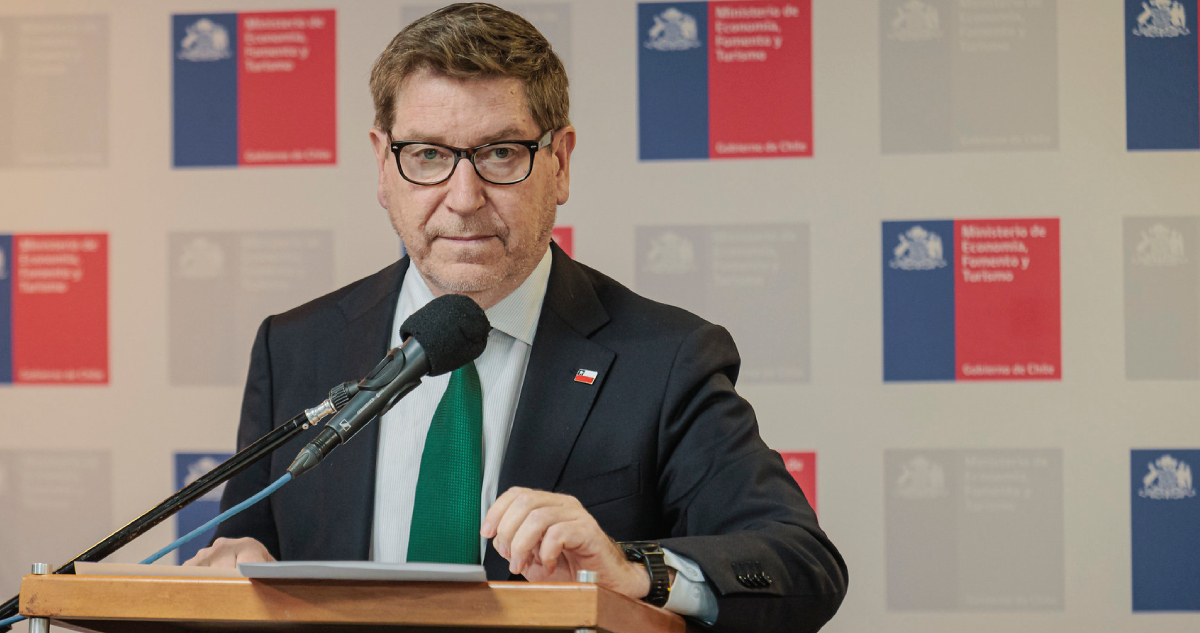 Gobierno dice que va a “acelerar el paso” ante la economía que cierra en rojo al primer semestre