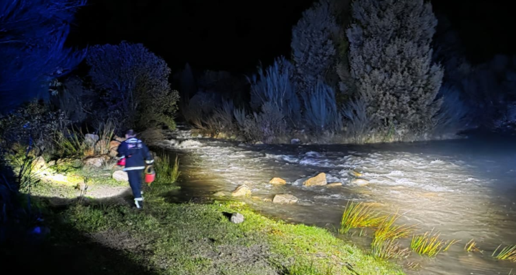 Hallan cuerpo de hombre de 63 años extraviado tras intentar cruzar río a caballo en Cañete