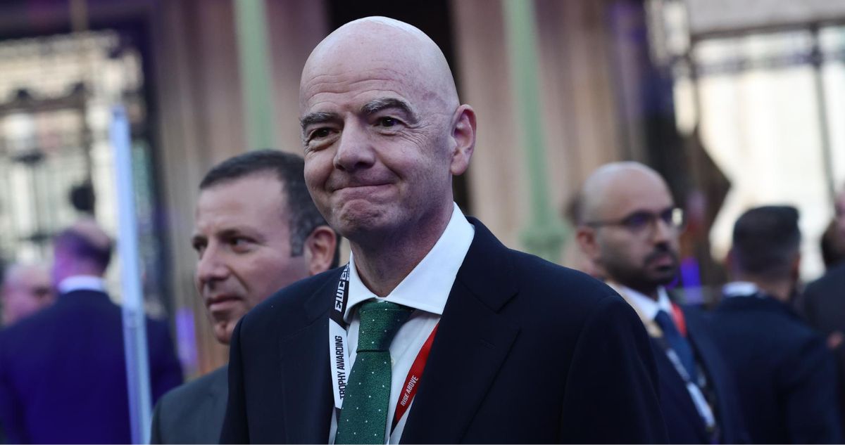 Gianni Infantino contra las “grandes potencias” del fútbol que, asegura, no quieren equilibrar la balanza