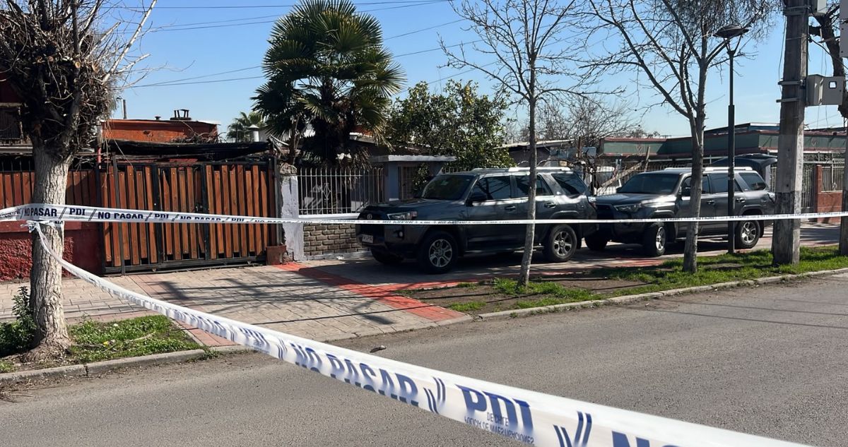 Investigan homicidio en "casa okupa" de La Granja: víctima fue baleada y golpeada en la cabeza
