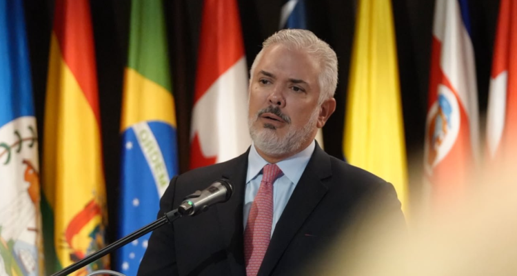 Iván Duque sobre situación en Latinoamérica: "Necesitamos Estados fuertes y no caudillos populistas"