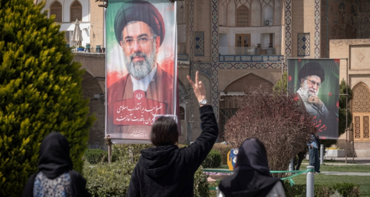 Líder Supremo de Irán remueve la cúpula militar de su país: nombró seis altos cargos