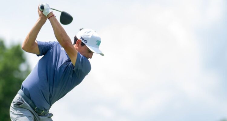 Joaquín Niemann sigue al mando del LIV Golf de Nueva York.