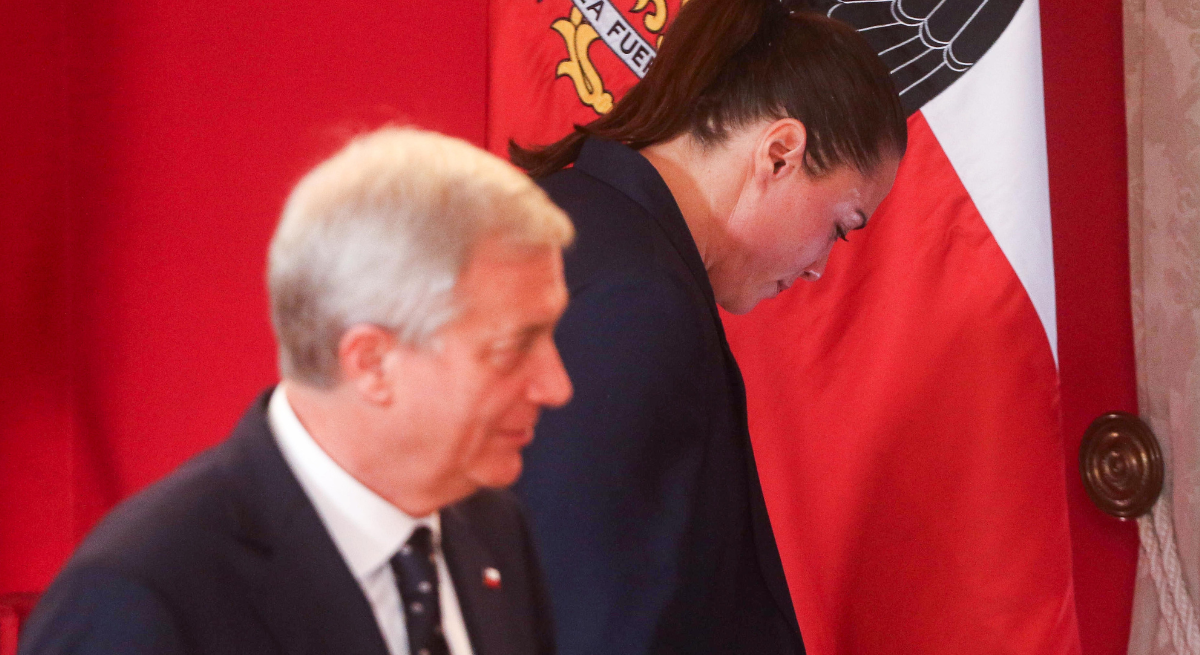 Sesgo de género y falta de experiencia: PDG y oposición critican a Kast tras 43 salidas del Gobierno