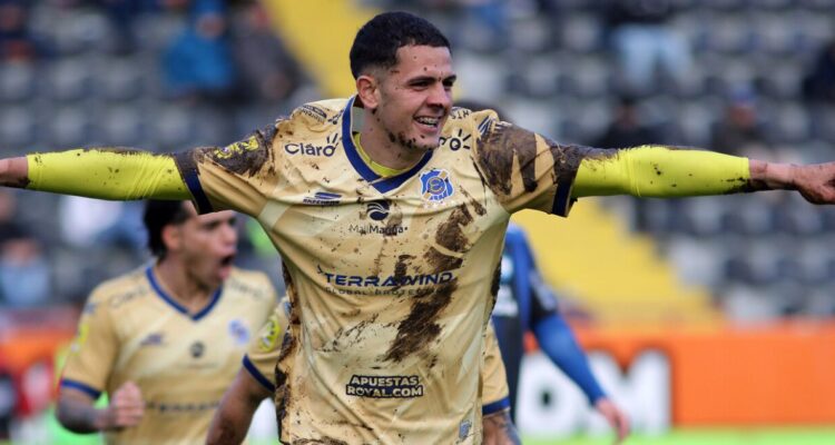 Everton goleó a Huachipato por la Liga de Primera.