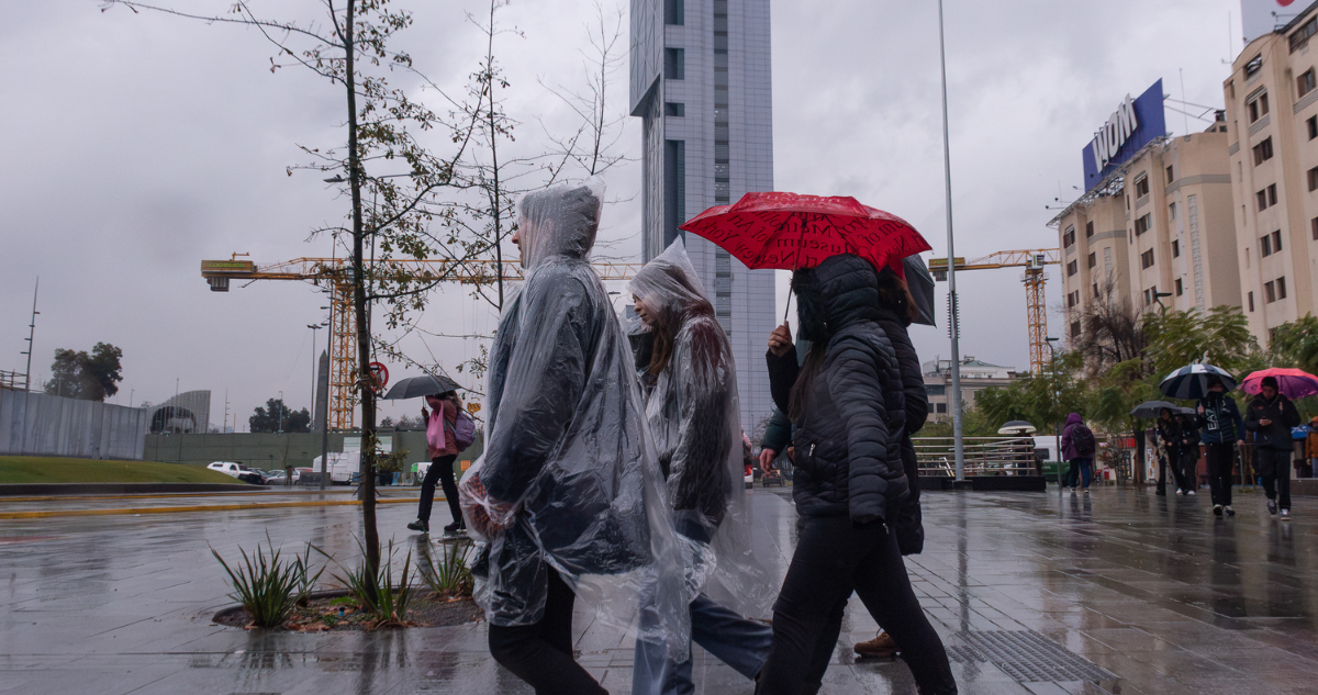 Alerta Amarilla en la RM por lluvias: pronostican hasta 20 mm para este sábado