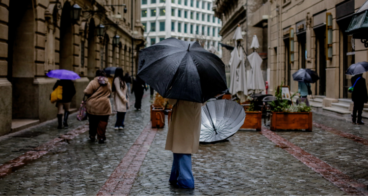 Tormentas en el norte y bajas temperaturas en centro-sur: así estará el tiempo desde el miércoles