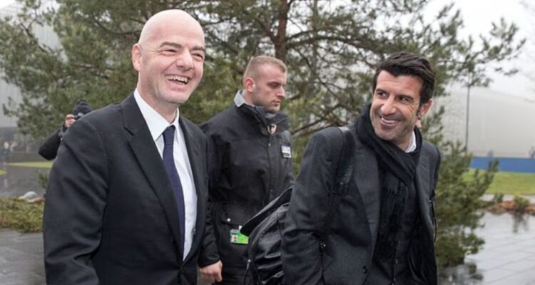 Luis Figo exige la renuncia de Gianni Infantino en la FIFA